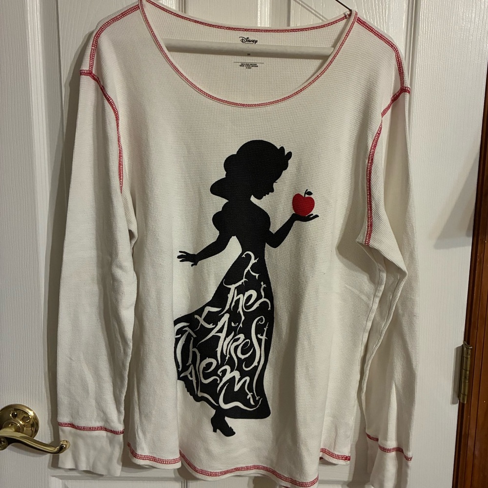 Disney Store White long sleeve 2X t-shirt